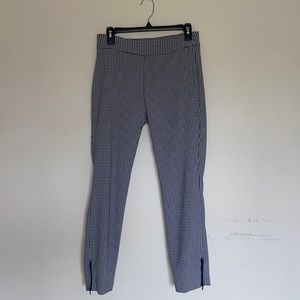 Houndstooth Stretch Capri Pants with Zip Ankle, high waisted, size 6
